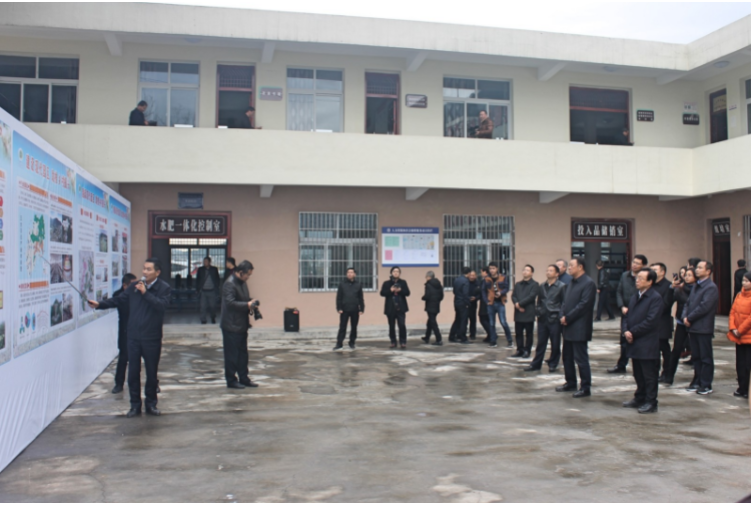 b1acc5f2604c7b43a209c3a68ce50c1e.png image.png